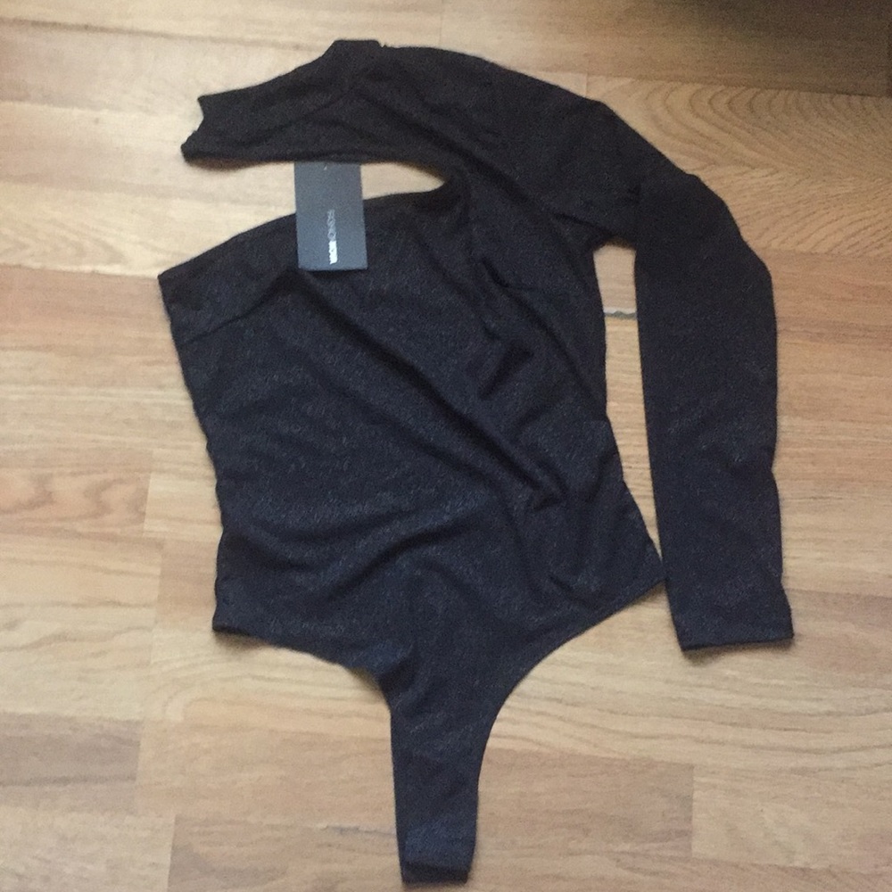 NWT FashionNova One Sleeve Bodysuit